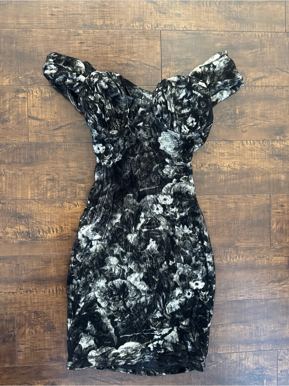 privy Black and White Off-Shoulder Mini Dress with Marble Print - Picture 8 of 8